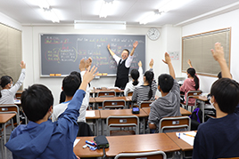 木曽川校内観